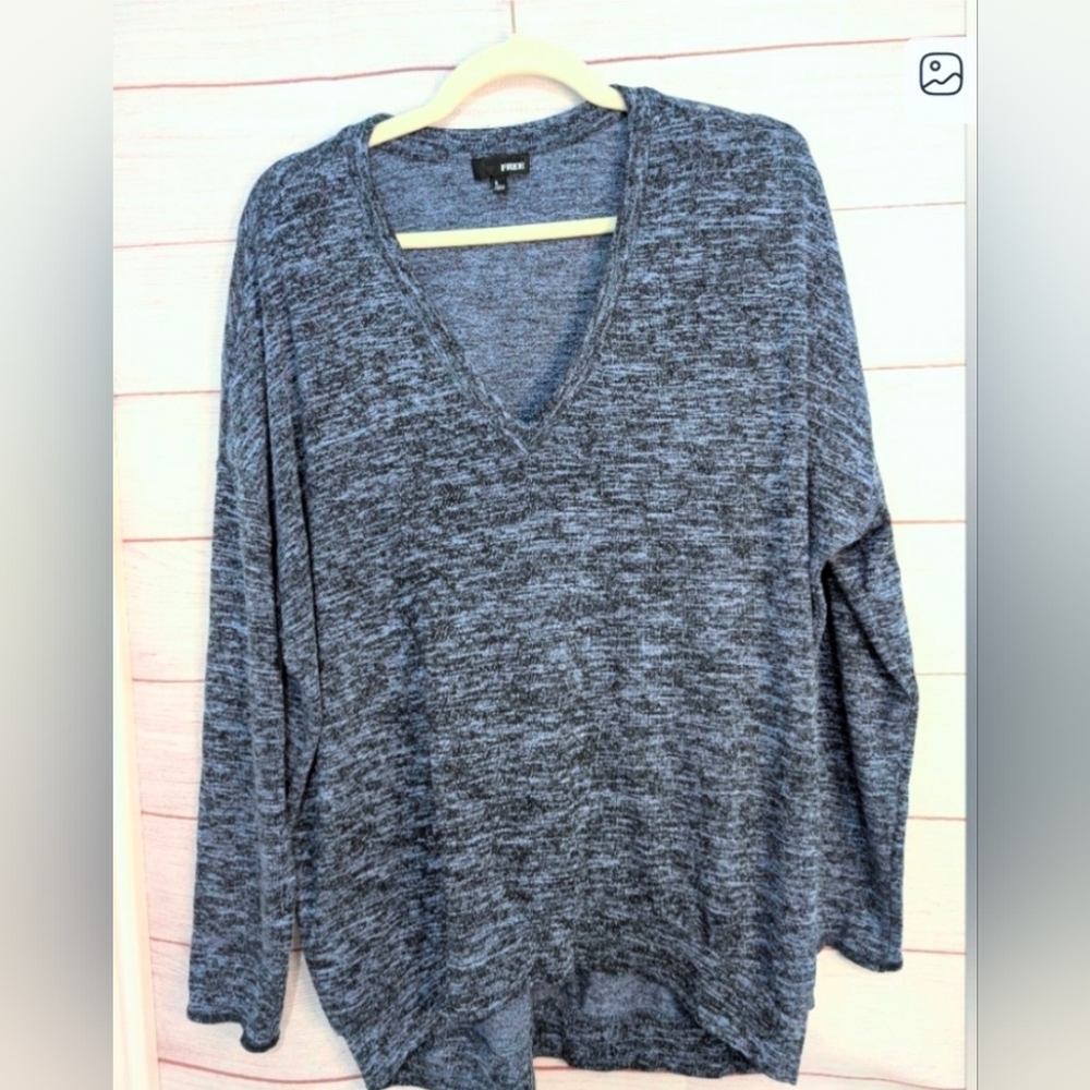 Aritzia WILFRED FREE 💙 Blue And Black 🖤 Heathered Knit Size Large